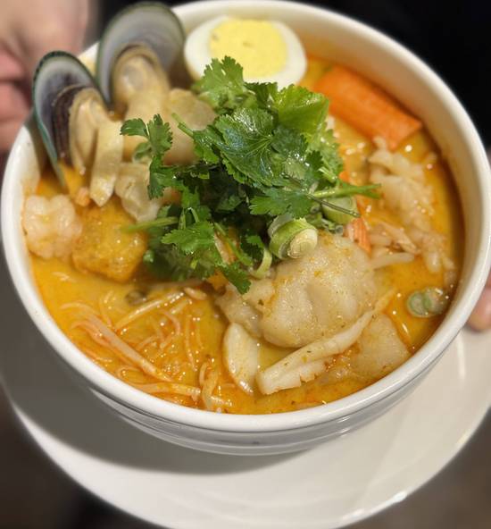 Tom Yum Seafood Soup Noodle 泰式冬阴功海鲜汤米粉